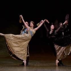    -   -   /Kenneth MacMillan - Anastasia in full - Angel Corella - Natalia Osipova - Marianela Nunez - Royal Opera House/(  -  -2016) HDTVRip